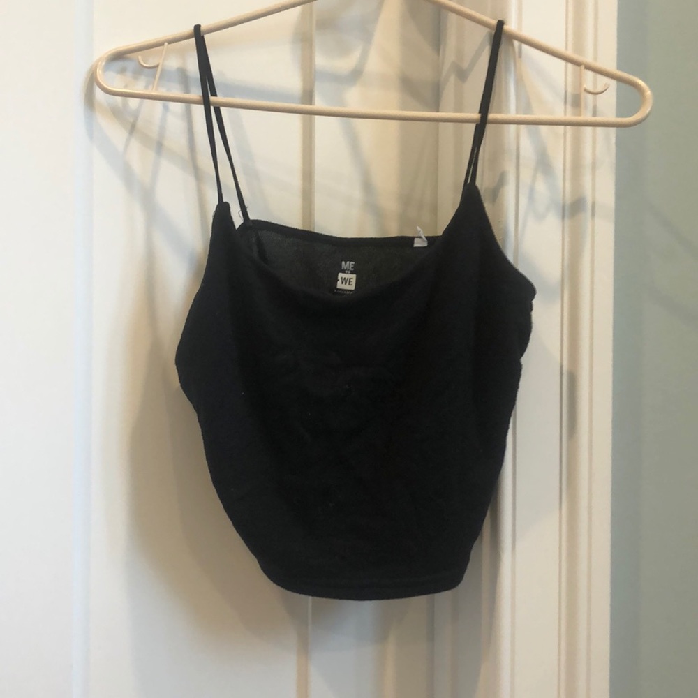 black crop top